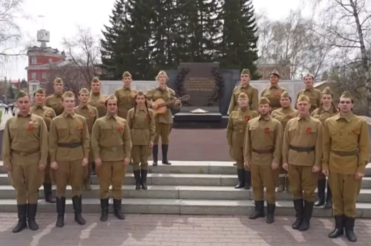 Артисты музыкального театра на Алтае показали ролик ко Дню Победы