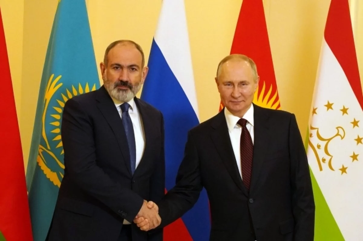 Песков: Путин и Пашинян согласовали вывод военных из ряда областей Армении