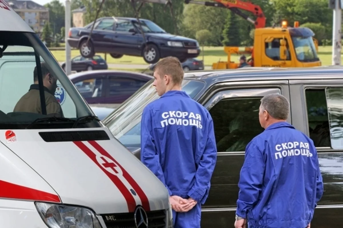 Водитель попал в больницу после тройного ДТП с грузовиком в Няндоме | АиФ  Архангельск