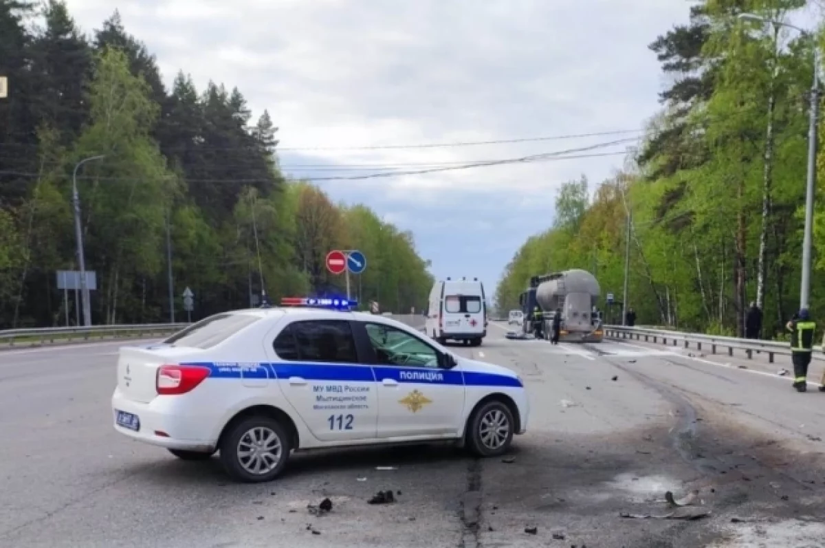 Мотоциклист и его пассажир погибли в ДТП в Подмосковье