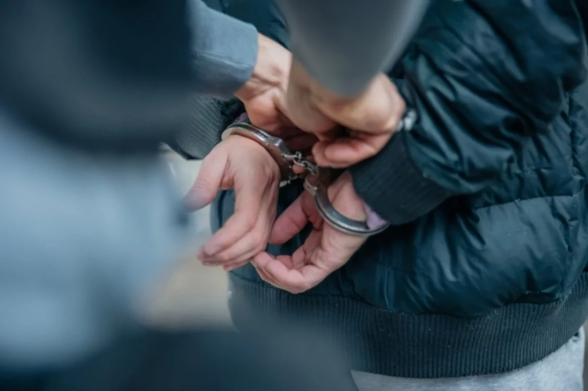У арестованного в Москве гражданина США нашли 49 свертков с наркотиками