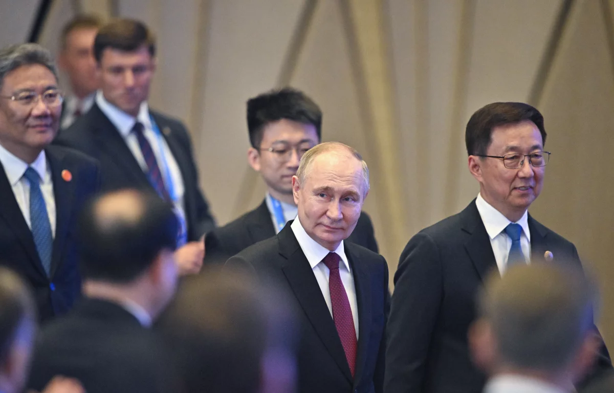 Путин извинился перед китайцами за неудобства, причиненные его визитом
