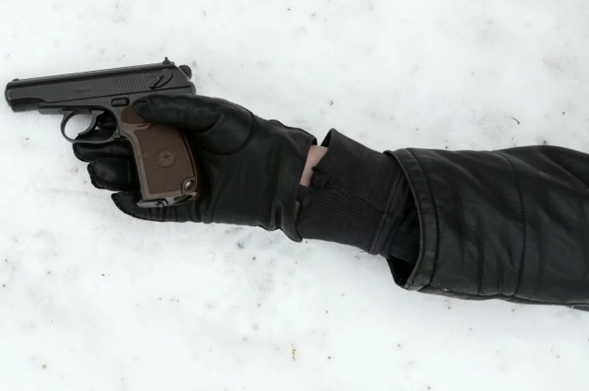 В Кемерово пять человек устроили перестрелку из автоматов и пистолетов