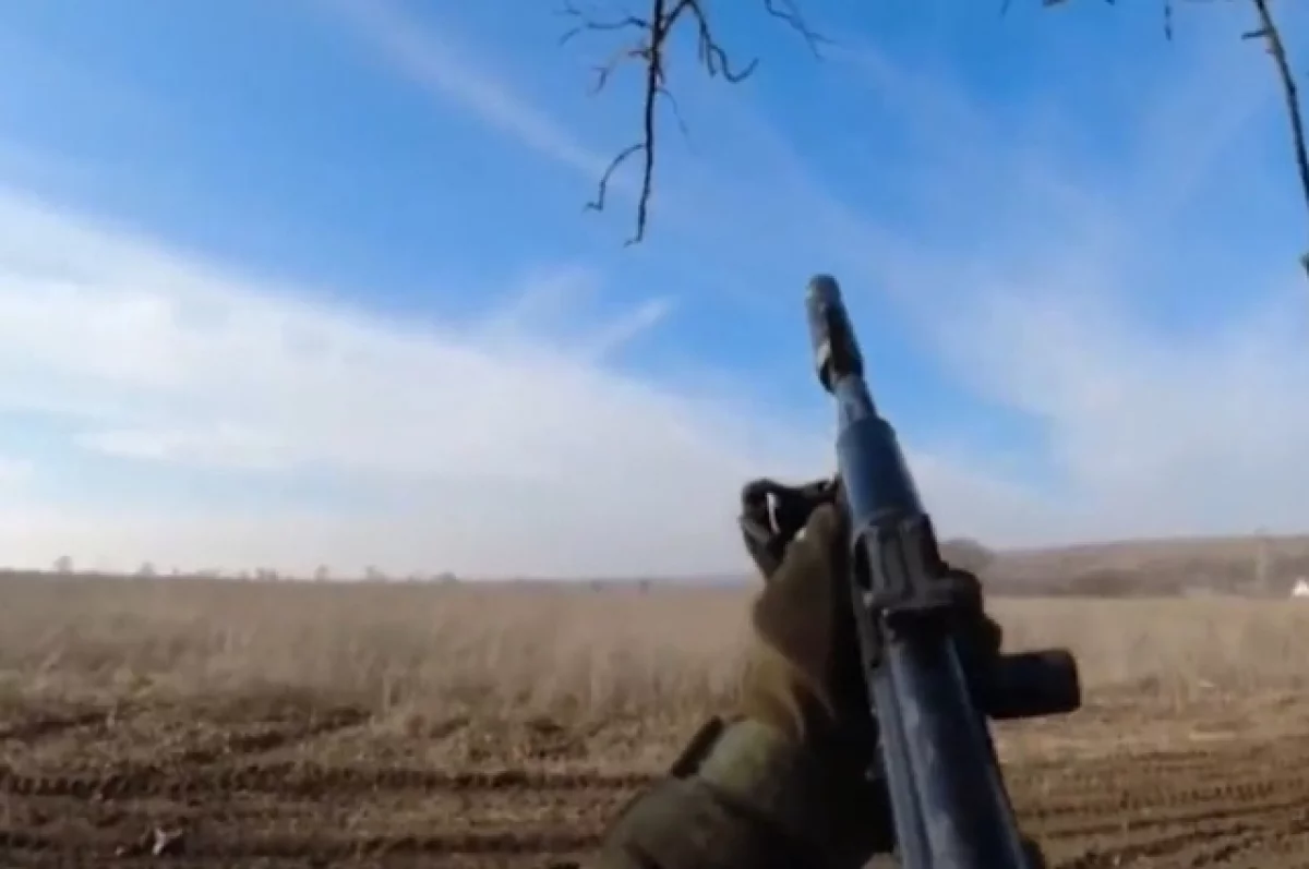 Боец ВС РФ Акулов отстоял танк, уничтожив три украинских FPV-дрона