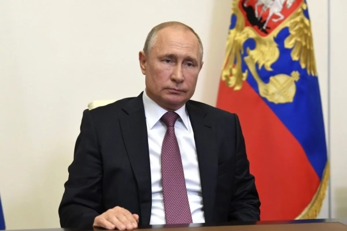Песков: Путин внимательно следит за ситуацией с вертолётом президента Ирана