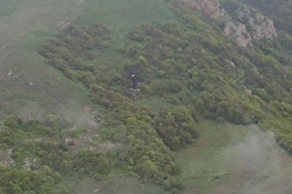 Спасатели обнаружили вертолёт Раиси и направляются на место ЧП