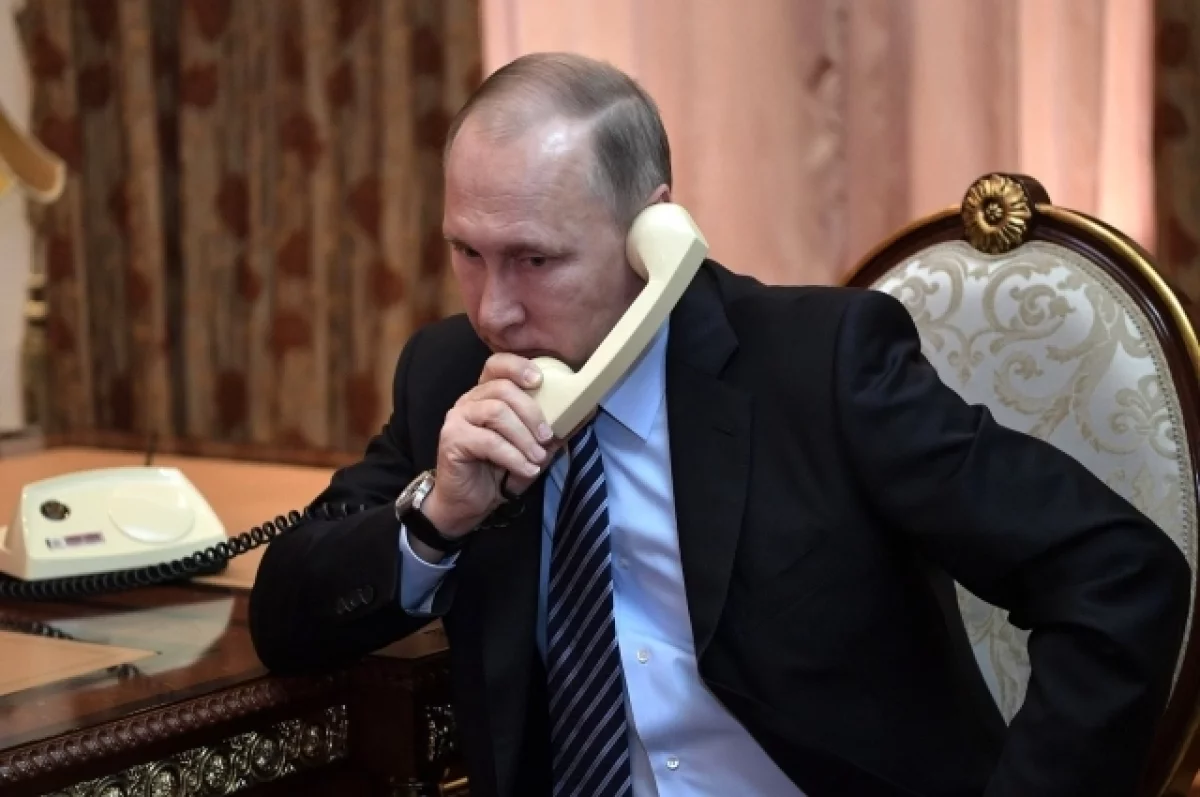 Путин поговорил по телефону с первым вице-президента Ирана Мохбером