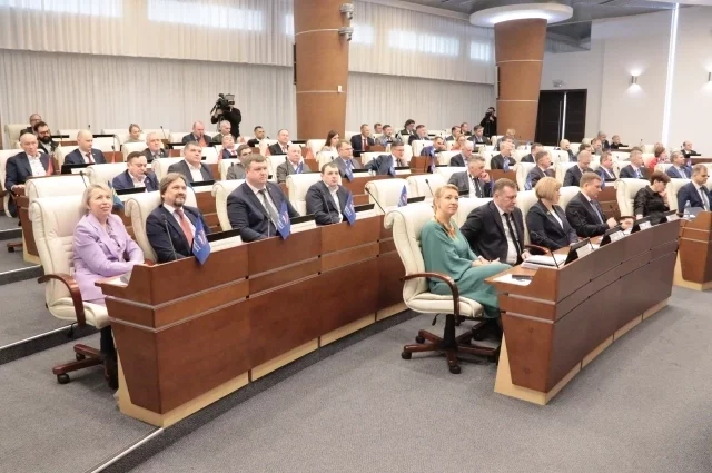 Депутаты рассмотрят законопроект о Стратегии социально-экономического развития Пермского края до 2035 года.