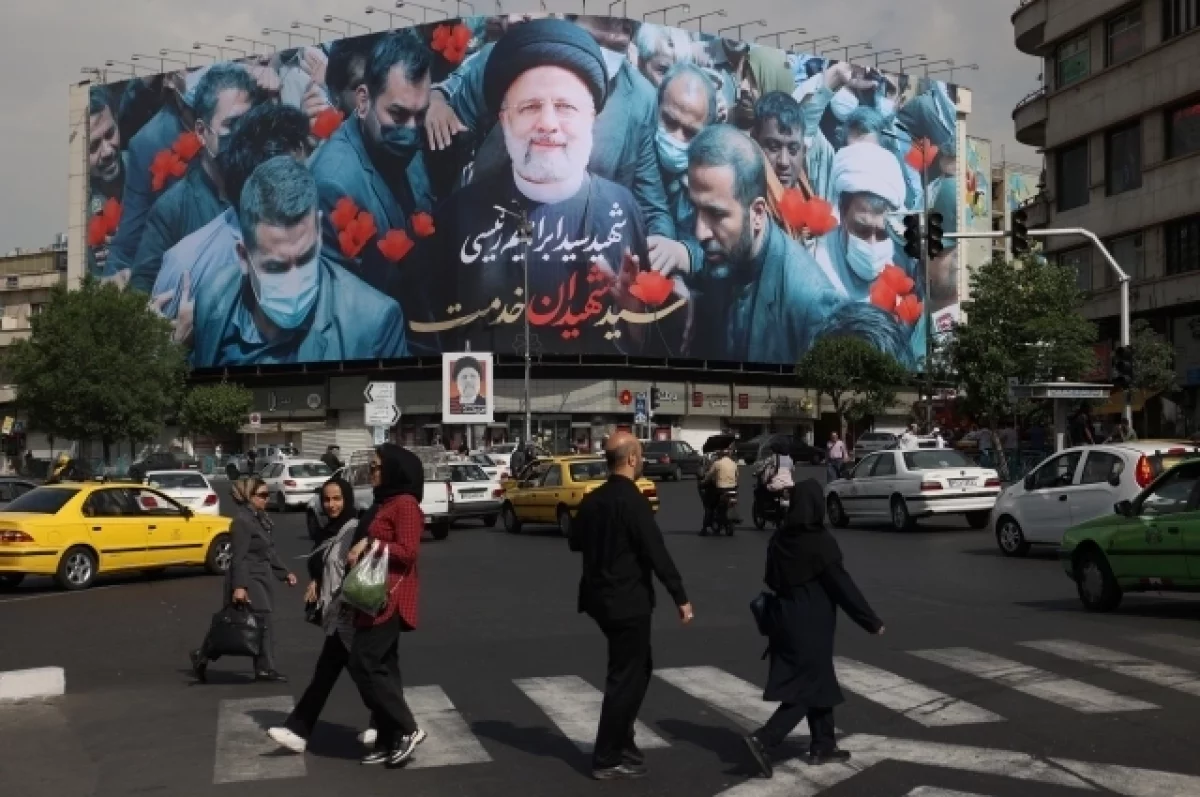 Hürriyet связало гибель Эбрахима Раиси с борьбой за власть в Иране