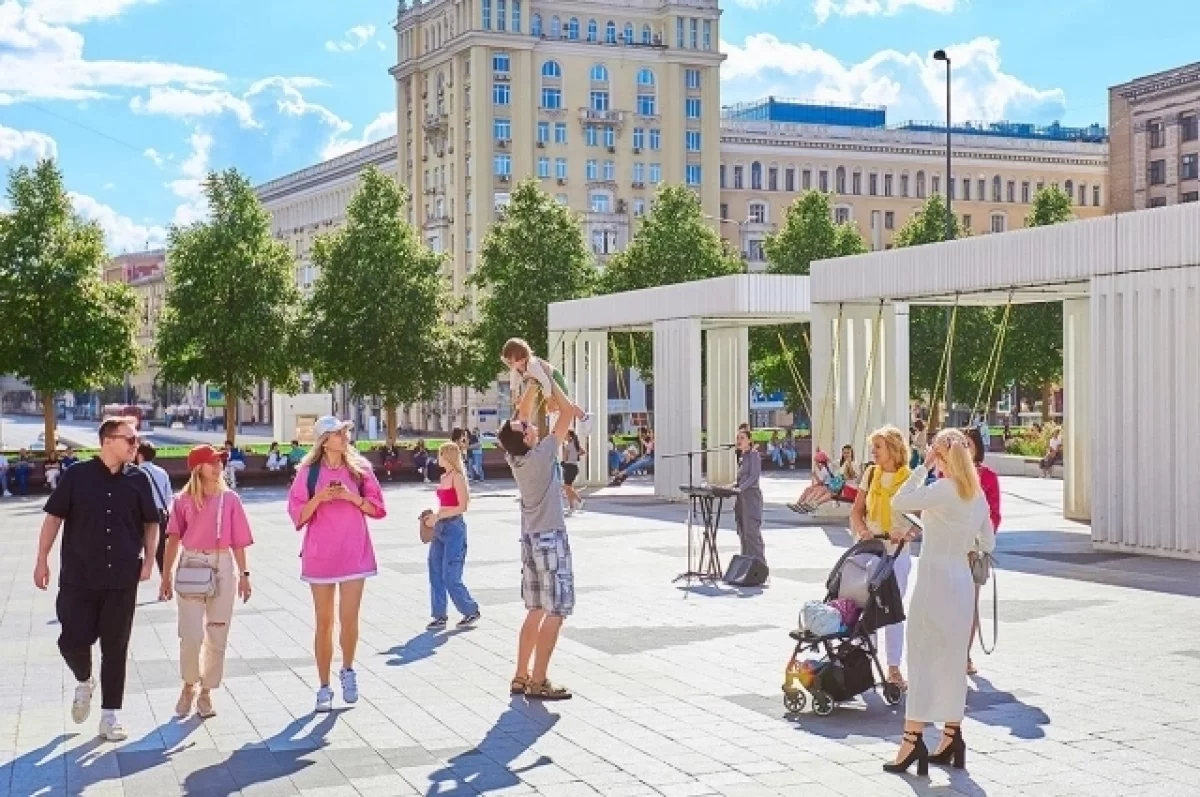 Собянин: в майские праздники Москву посетили 2,2 млн туристов