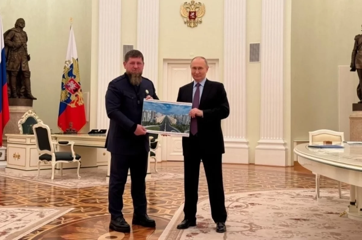 Кадыров заявил, что встретился с Путиным в Москве и пригласил его в Чечню