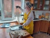 Сыровар Нина Моржова делится секретами изготовления сыра чечил.