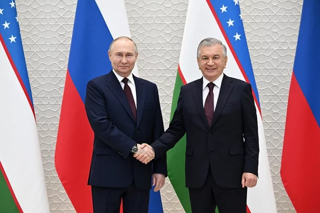 Второй день государственного визита Путина в Узбекистане