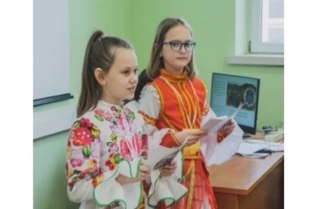 Ростовские школьницы победили в историческом конкурсе в Москве