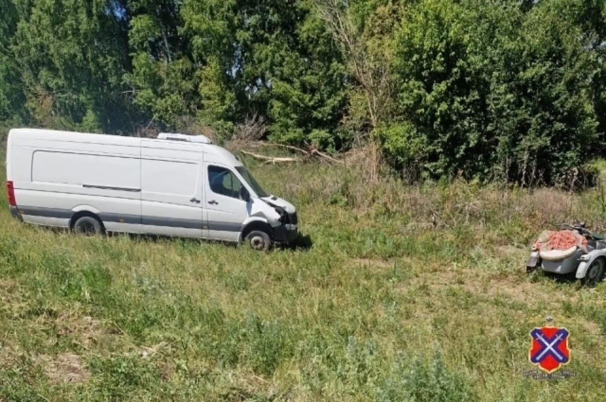 Водитель раритетного мотоцикла погиб в ДТП с фургоном под Волгоградом | АиФ  Волгоград