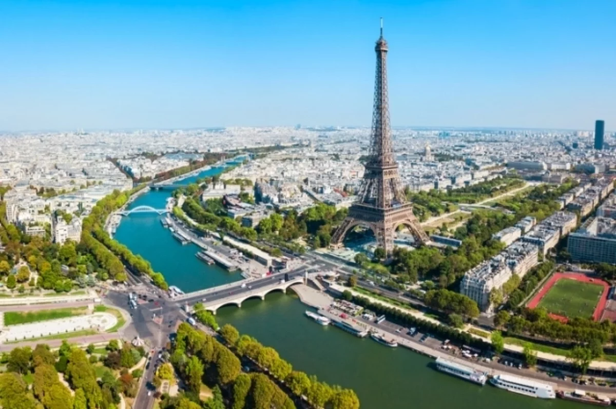 Миллионы литров сточных вод по ошибке сливали в реку Сена во Франции