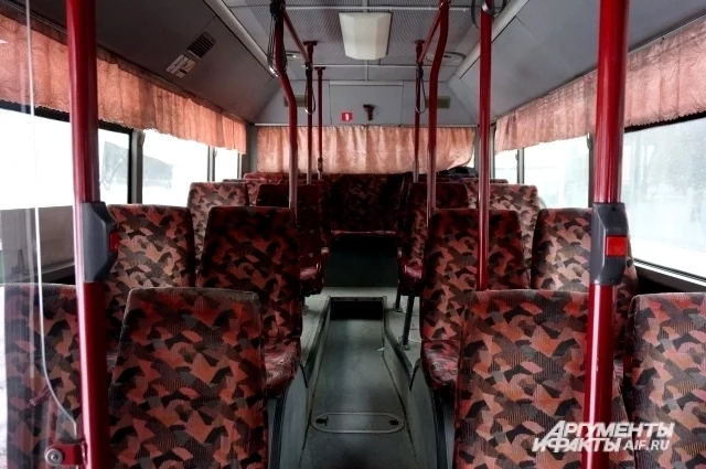 Автобус задымился на улице Ленина