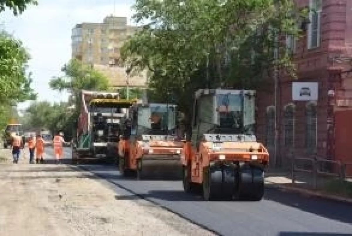 В Астрахани стало больше на одну ровную дорого | АиФ Астрахань