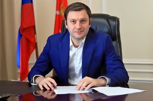 Валентин Енокаев, председатель комитета по транспорту.