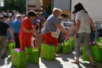 Депутаты городского Совета доставили гуманитарную помощь для жителей села Краснохолм.