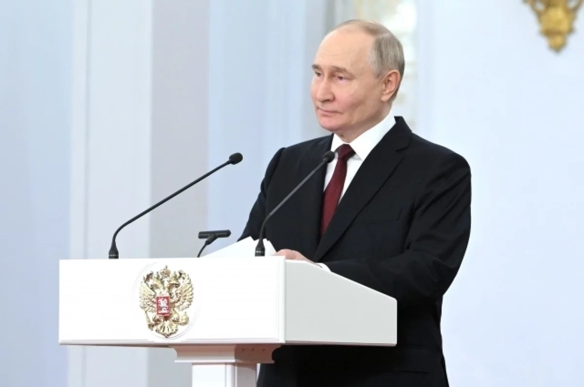 Путин призвал не мешать выдающимся людям, которые верят в будущее России