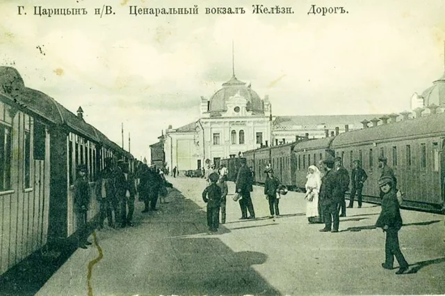 Главный вокзал Царицына на рубеже ХХ столетия.