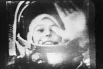 Летчик-космонавт СССР Валентина Терешкова в кабине корабля «Восток-6» во время ее первого полета в космос, 16 июня 1963 года.
