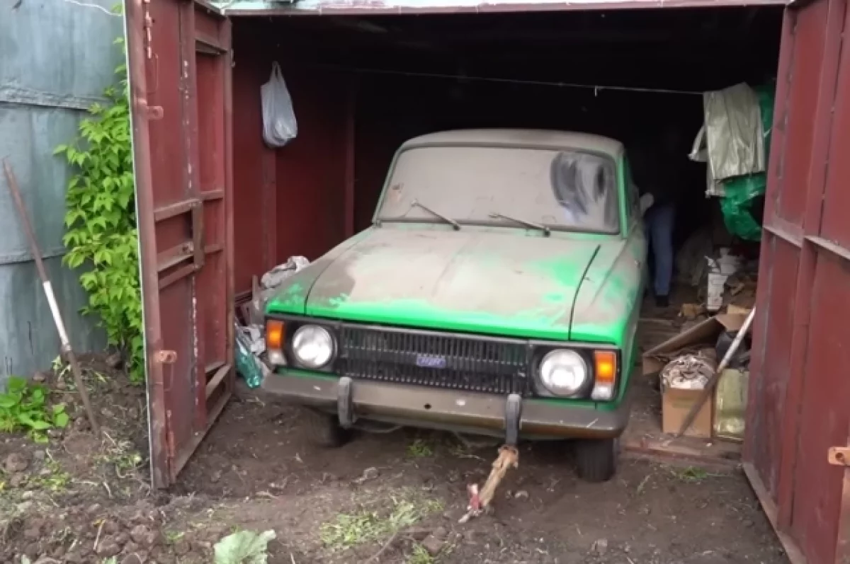Найден новый «Москвич-412», простоявший в гараже с 1991 года