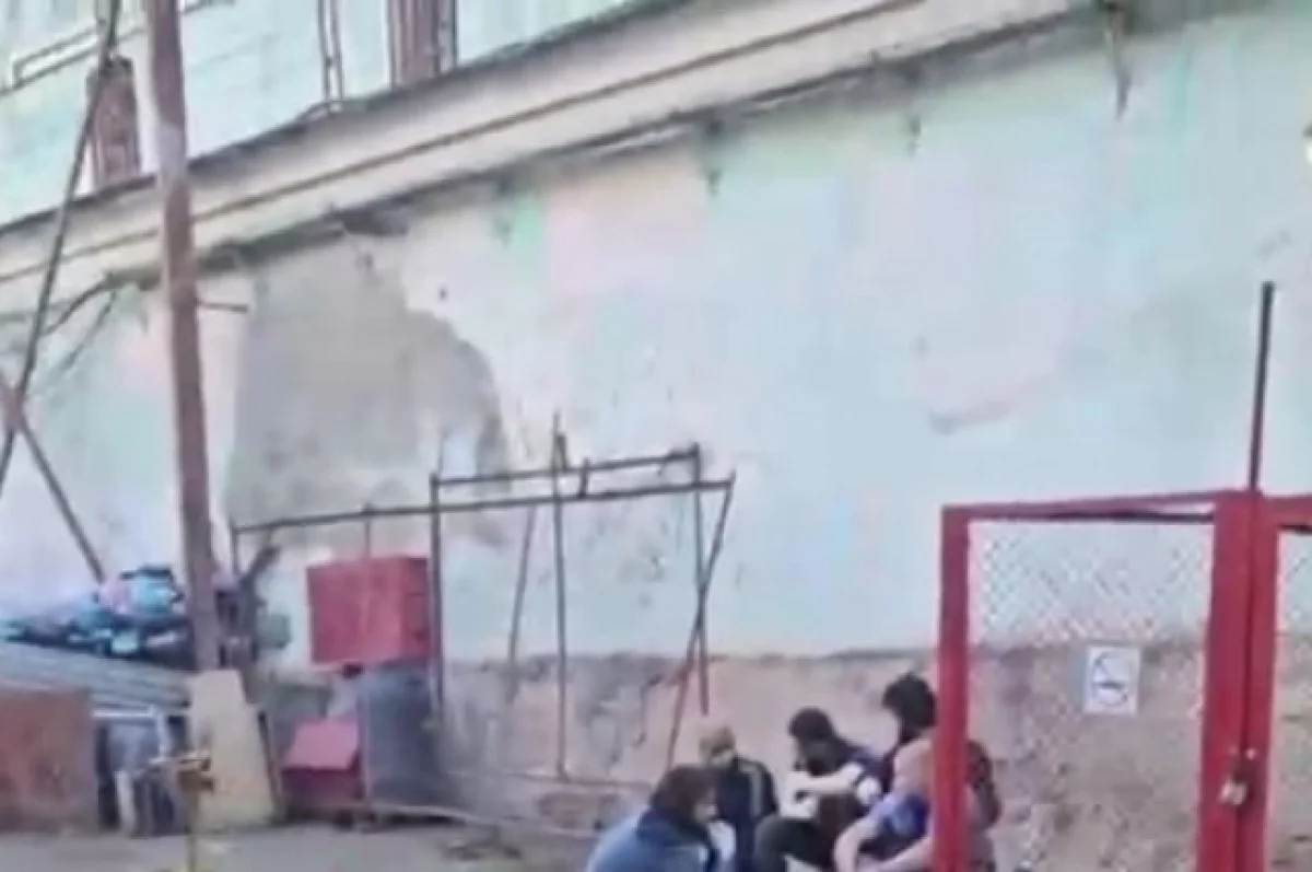 Появились кадры из ростовского СИЗО, где арестованные захватили заложников