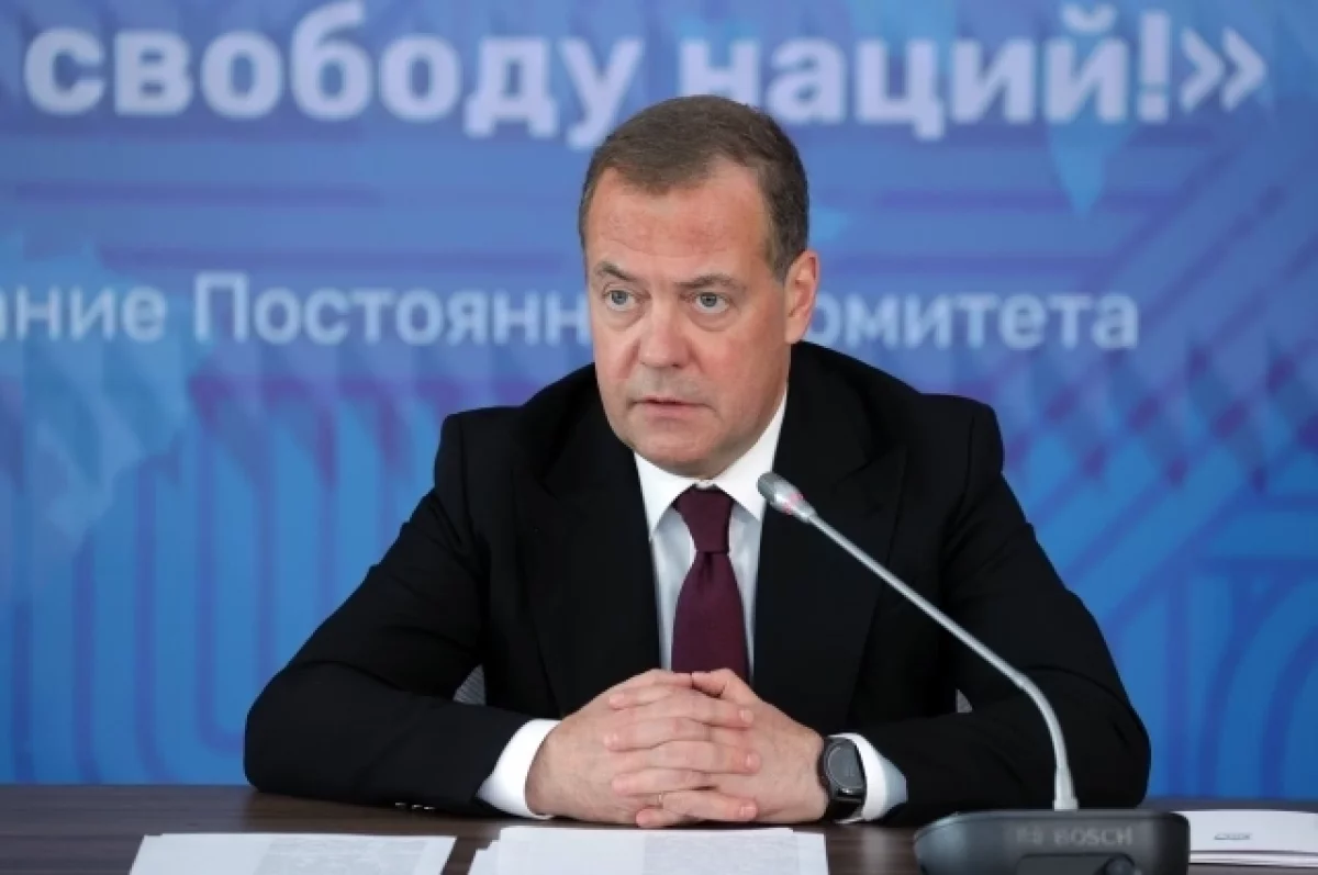 Медведев заявил о важности интеграции платежных систем РФ и стран АСЕАН