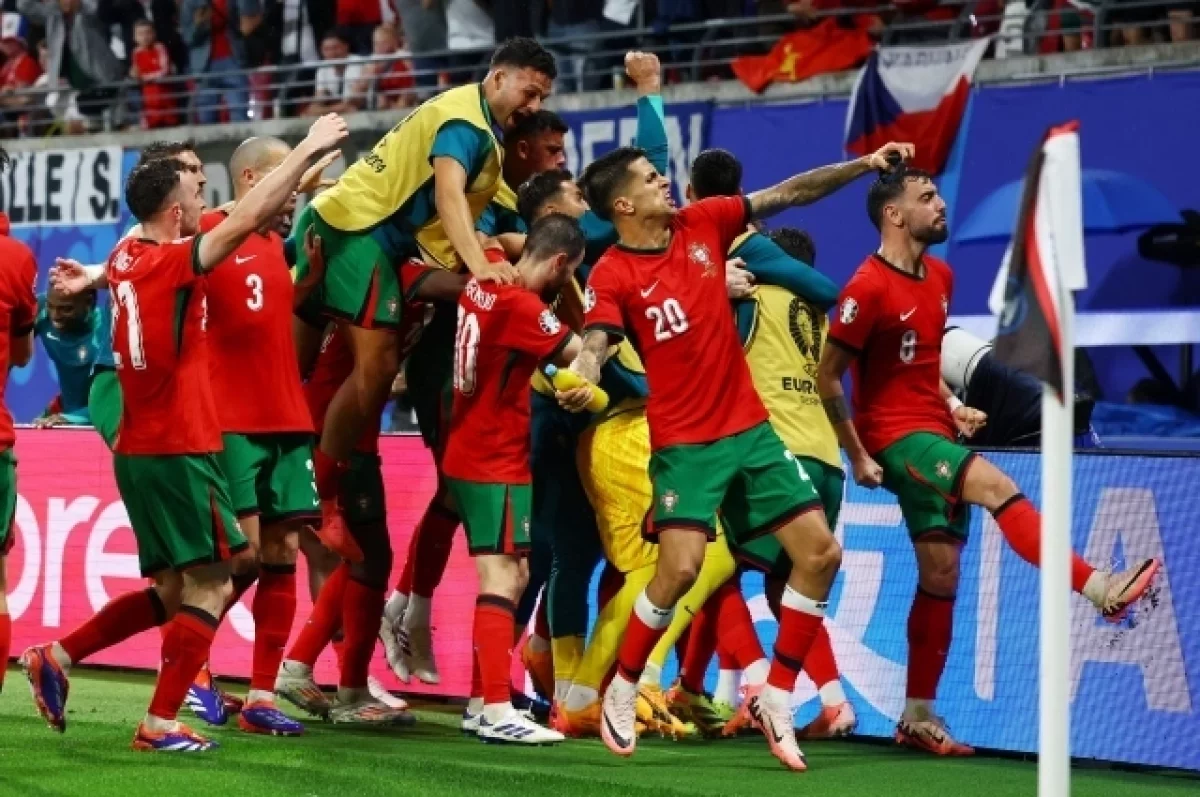 Сборная Португалии победила чехов на Евро, забив в дополнительное время