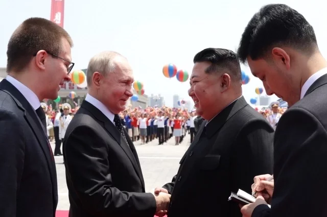 Владимир Путин, Ким Чен Ын.
