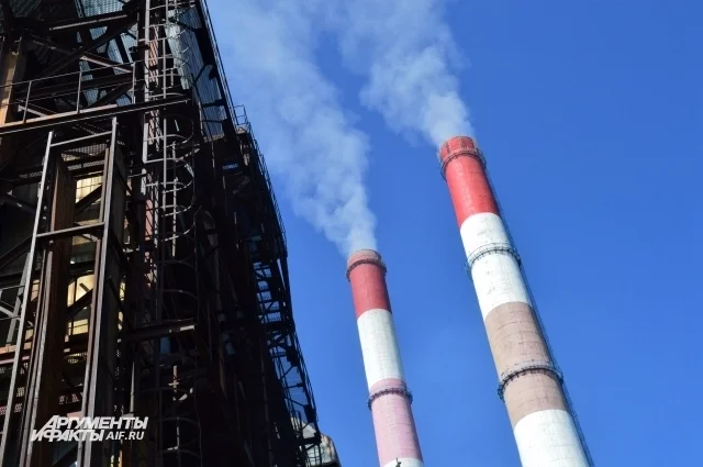 Исторически сложилось, что заводы в Кузбассе находятся чуть ли не в центре города, что тоже пагубно влияет на экологическую обстановку. 