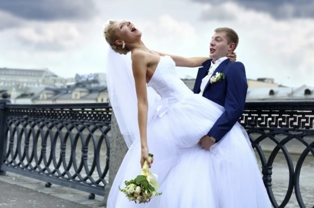 Эксперт Мирошников рассказал, во сколько обойдется свадьба в Москве