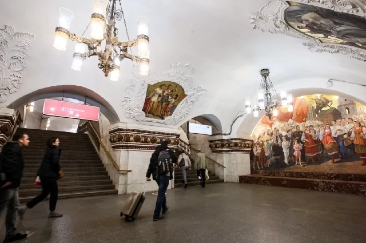 Собянин: три станции метро будут открыты для художников и скульпторов