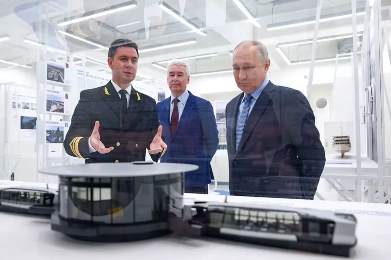 Владимир Путин и Сергей Собянин запустили круглогодичный речной маршрут по Москве-реке. 2023 год.