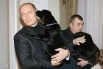 Президент России Владимир Путин и лабрадор Конни Полгрейв.