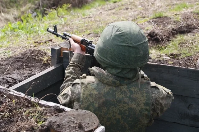 На вражеской территории из автомата бойцу удалось сбить украинский беспилотник «Баба-яга».