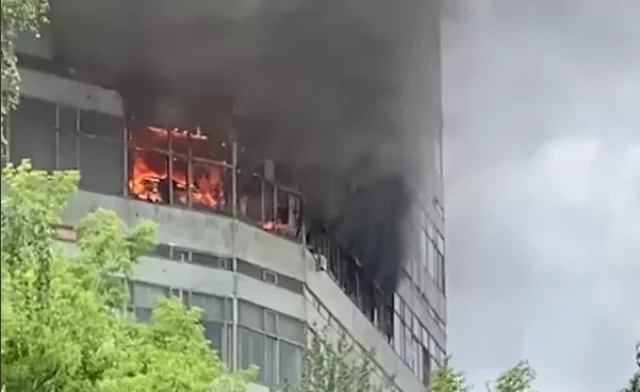 Пожар в НИИ «Платан» в подмосковном Фрязине.