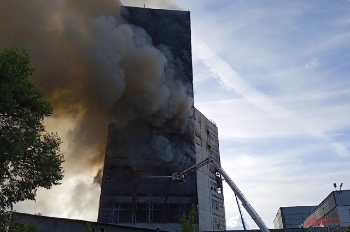 Минимум шесть человек погибли при пожаре в подмосковном Фрязине