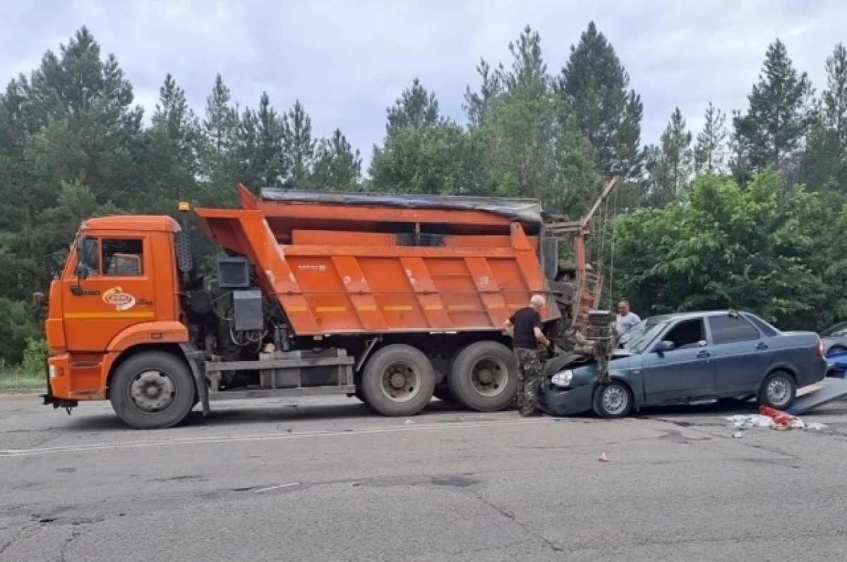 Под Волгоградом 21-летний водитель насмерть сбил дорожного рабочего | АиФ  Волгоград