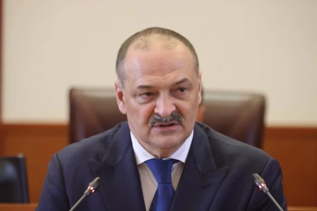 Сергей Меликов выступает в Народном собрании Дагестана.