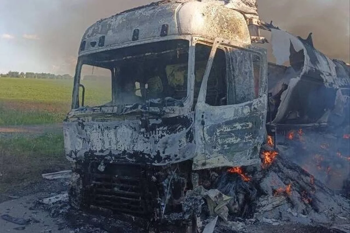 Дрон ВСУ атаковал спецтранспорт сельхозпредприятия в Белгородской области