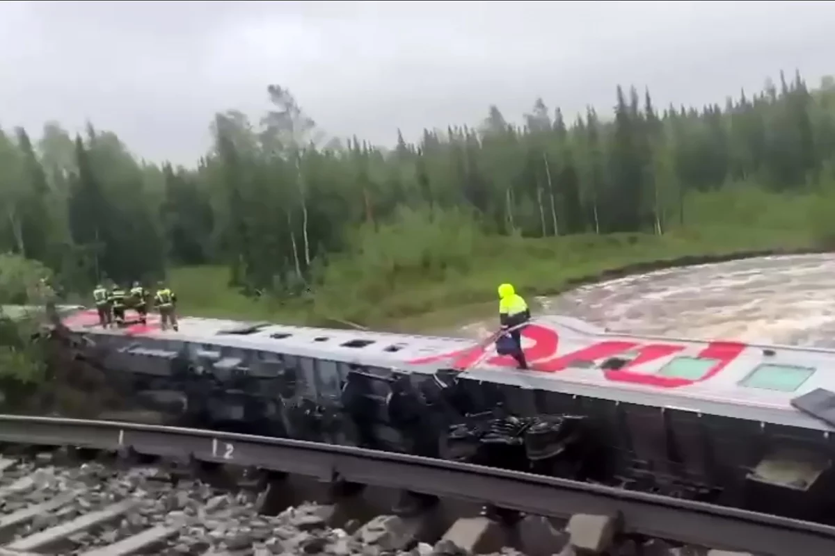 Пассажирка поезда в Коми рассказала, что происходило сразу после ж/д аварии