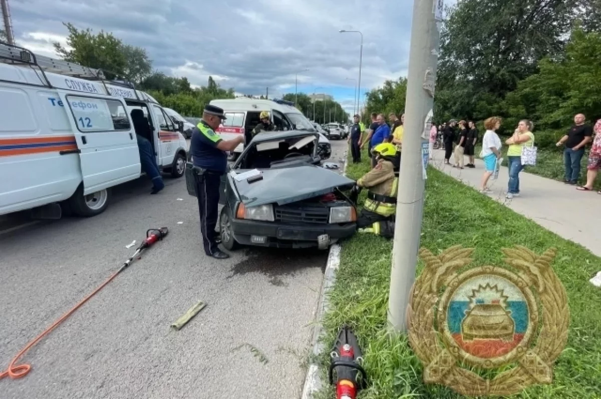 В двойном ДТП в Энгельсе покалечились две девушки | АиФ Саратов