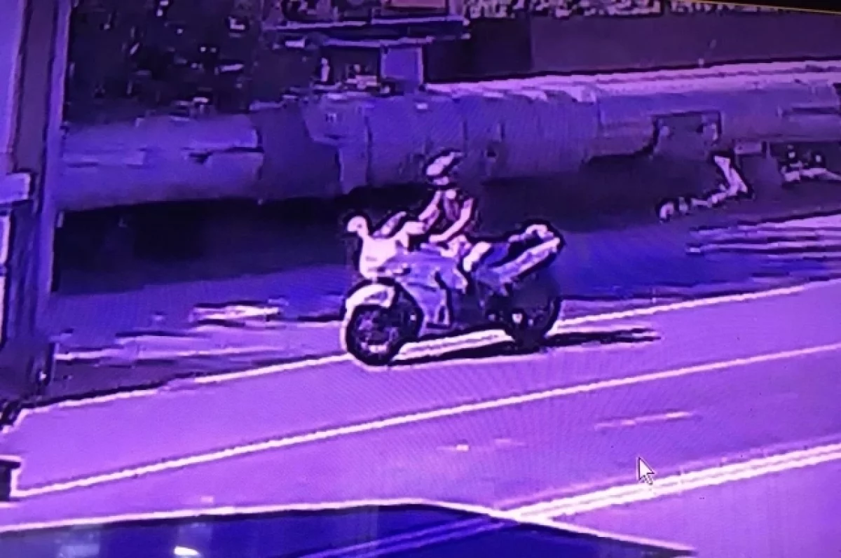 В Барнауле разыскивают мотоциклиста, который сбил ребёнка