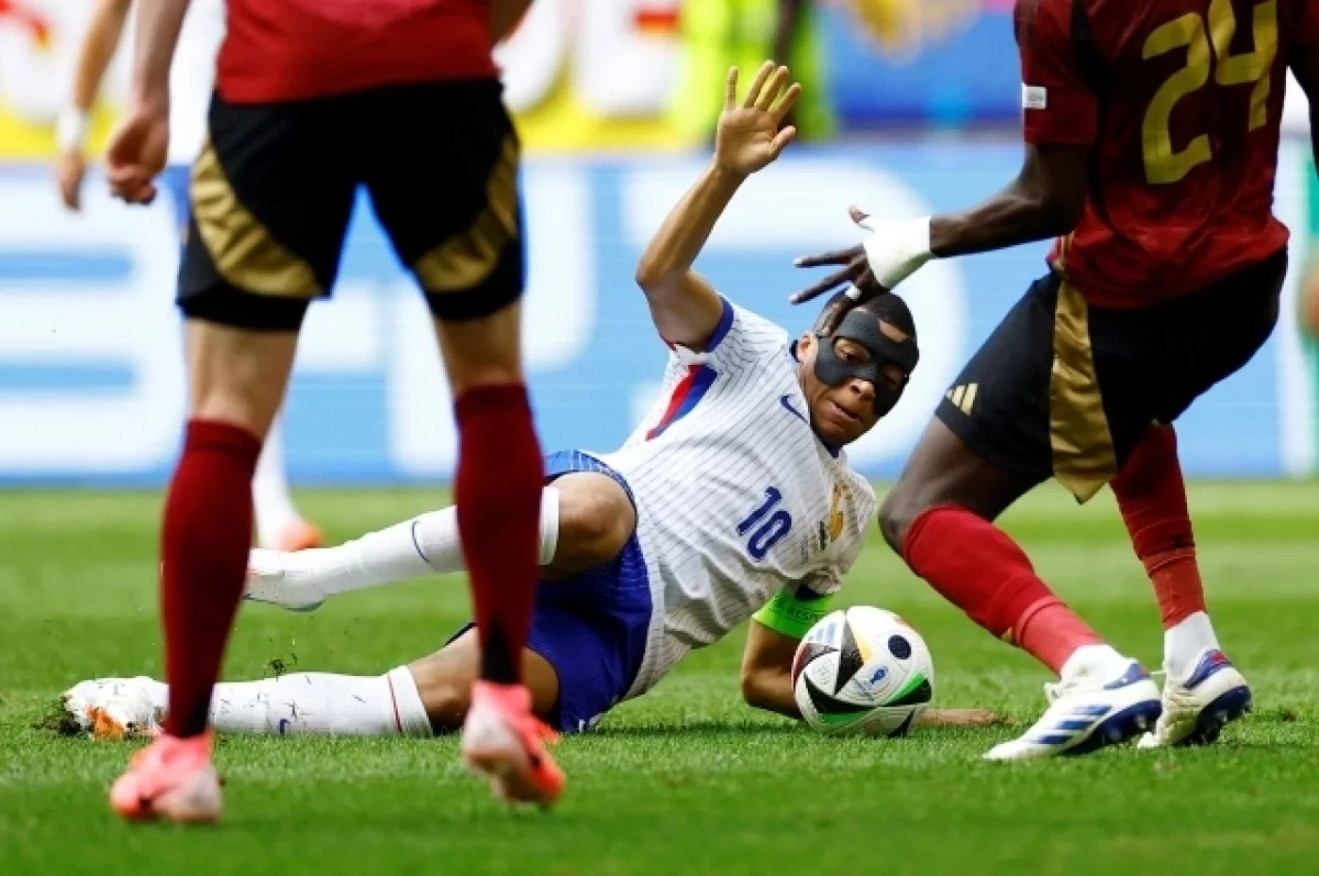 Французский футболист Мбаппе рассказал о сложностях игры в маске