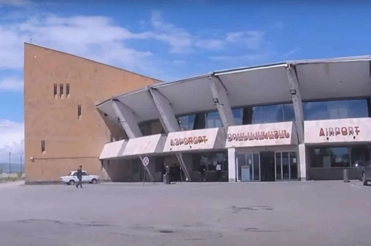 Полиция Армении получила сигнал о взрывном устройстве в аэропорту Гюмри