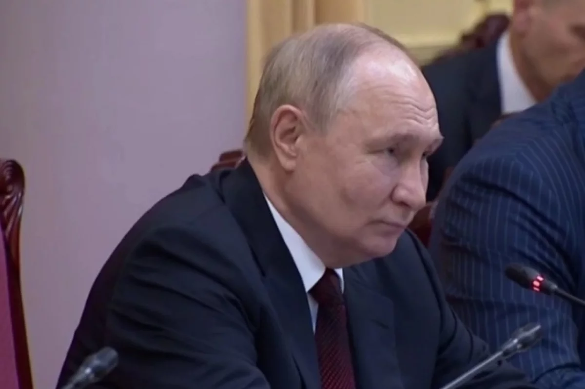 Путин начал переговоры с Токаевым на саммите ШОС в Астане