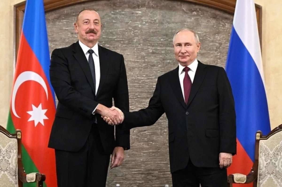 МИД Азербайджана назвал встречу Путина и Алиева полезной
